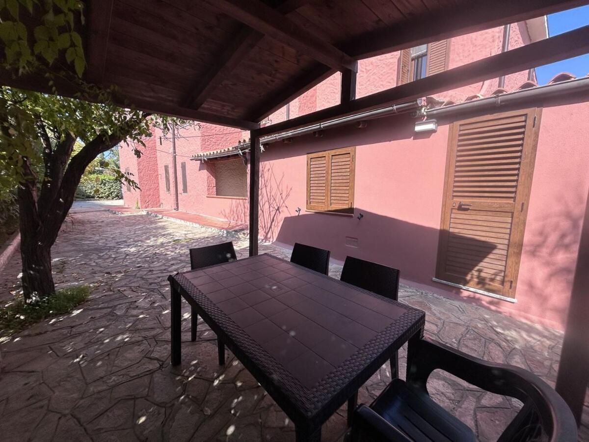 Tavernetta Bilocale Limpiddu Exterior foto